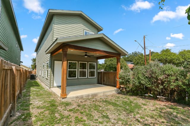 1962 E Crockett, San Antonio, TX 78202