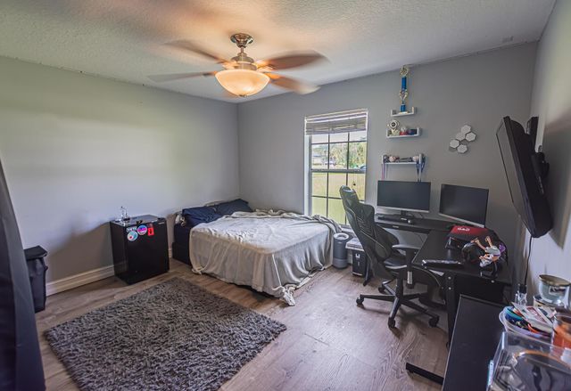 201 SW Parish Terrace, Port St Lucie, FL 34984