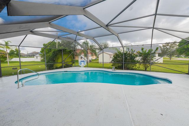 201 SW Parish Terrace, Port St Lucie, FL 34984