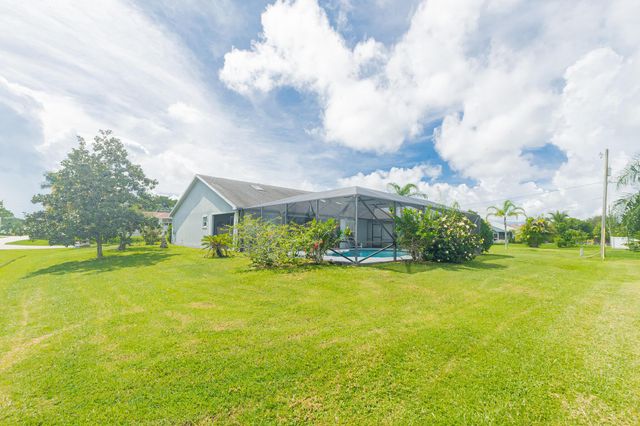 201 SW Parish Terrace, Port St Lucie, FL 34984