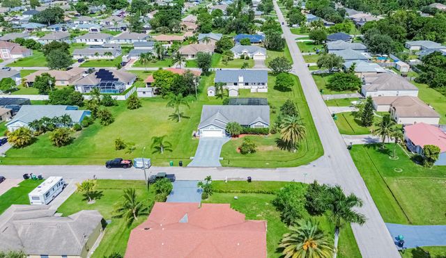 201 SW Parish Terrace, Port St Lucie, FL 34984
