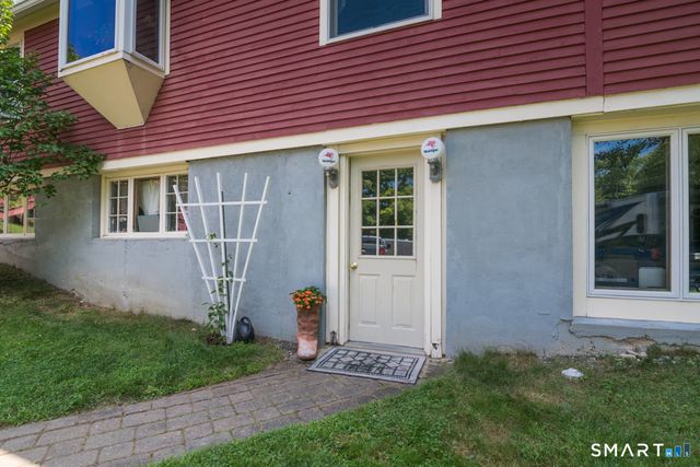 1 Potter School Road, Willington, CT 06279