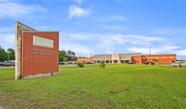 1061 Tarkington Timbers Drive, Cleveland, TX 77327