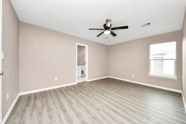 5879 Belcrest Street, Houston, TX 77033