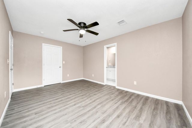 5879 Belcrest Street, Houston, TX 77033