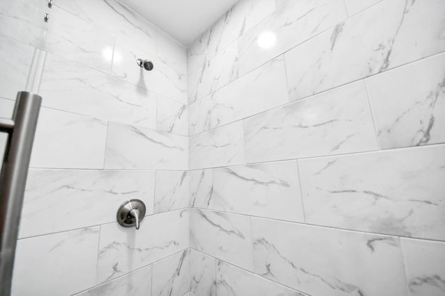 5879 Belcrest Street, Houston, TX 77033