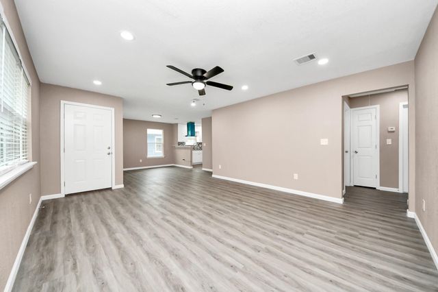 5879 Belcrest Street, Houston, TX 77033