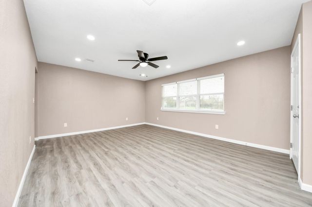 5879 Belcrest Street, Houston, TX 77033