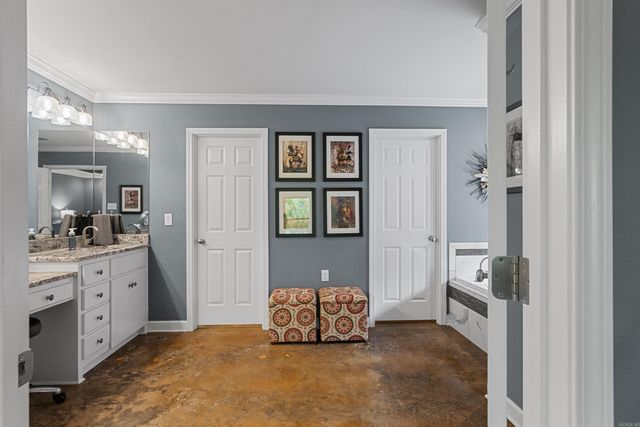 1512 Puritan Dr, Jacksonville, AR 72076