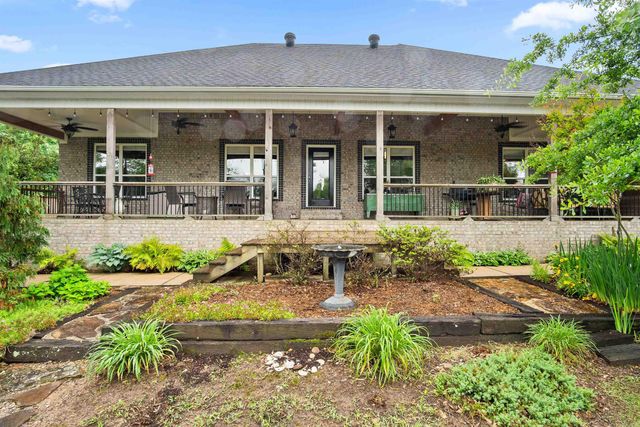 1512 Puritan Dr, Jacksonville, AR 72076