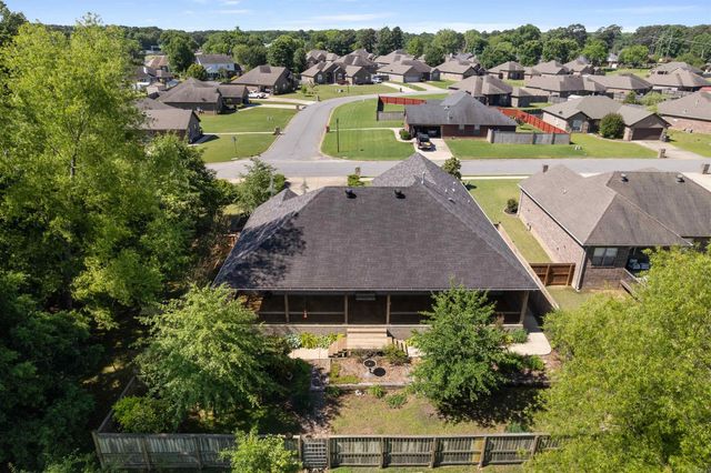 1512 Puritan Dr, Jacksonville, AR 72076