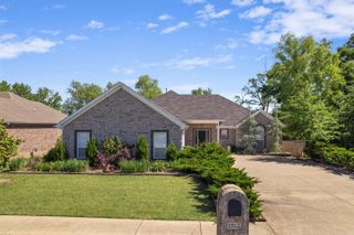 1512 Puritan Dr, Jacksonville, AR 72076