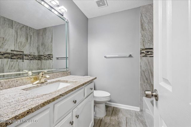 8193 Clubview Drive, Olive Branch, MS 38654