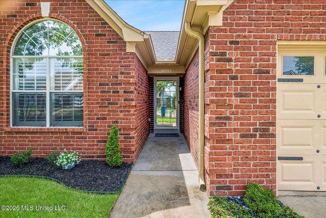 8193 Clubview Drive, Olive Branch, MS 38654