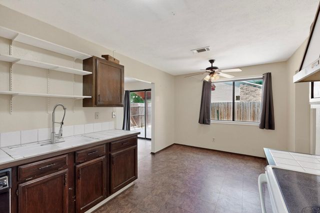 7637 Val Verde Drive, Fort Worth, TX 76133