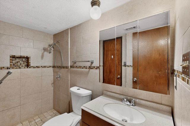 7637 Val Verde Drive, Fort Worth, TX 76133