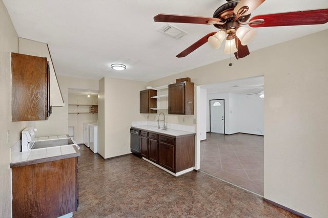 7637 Val Verde Drive, Fort Worth, TX 76133