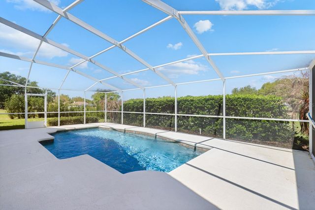 3202 FOX SQUIRREL LANE, Valrico, FL 33596