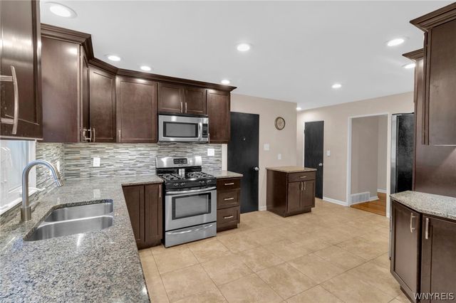196 Hartford Avenue, Tonawanda, NY 14223