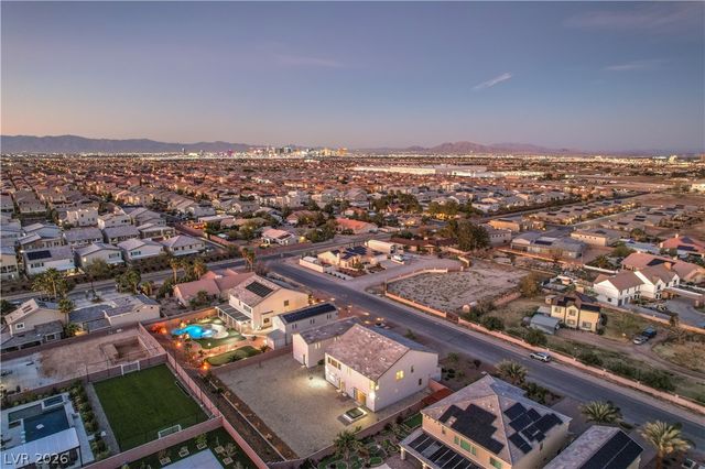 8753 Mann Street, Las Vegas, NV 89139