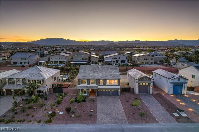 8753 Mann Street, Las Vegas, NV 89139