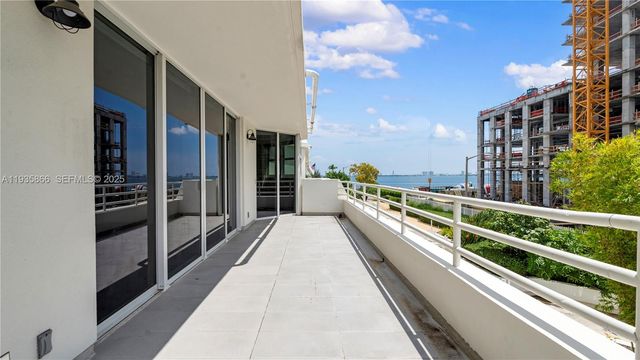 555 NE 34th St 607, Miami, FL 33137