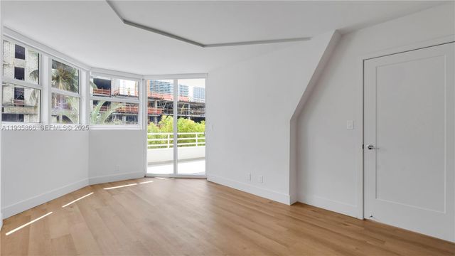 555 NE 34th St 607, Miami, FL 33137