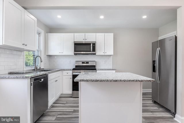 3427 VALLEY GREEN DR, Drexel Hill, PA 19026