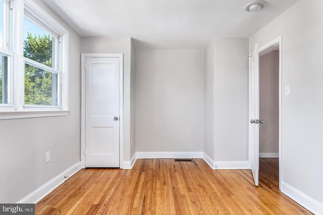 3427 VALLEY GREEN DR, Drexel Hill, PA 19026