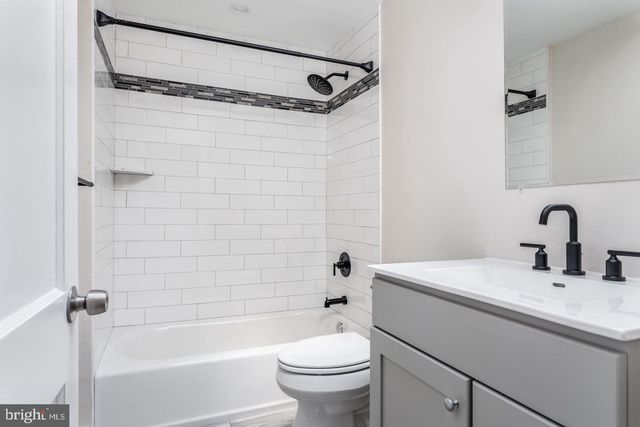3427 VALLEY GREEN DR, Drexel Hill, PA 19026