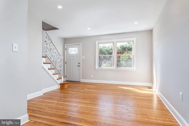 3427 VALLEY GREEN DR, Drexel Hill, PA 19026