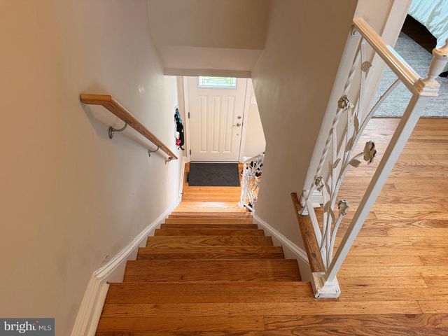 3427 VALLEY GREEN DR, Drexel Hill, PA 19026