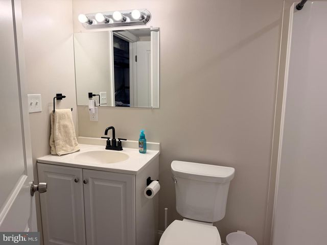 3427 VALLEY GREEN DR, Drexel Hill, PA 19026