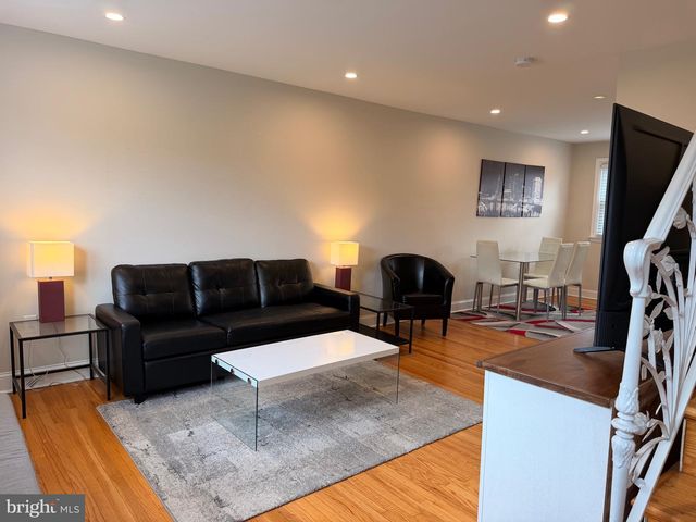 3427 VALLEY GREEN DR, Drexel Hill, PA 19026