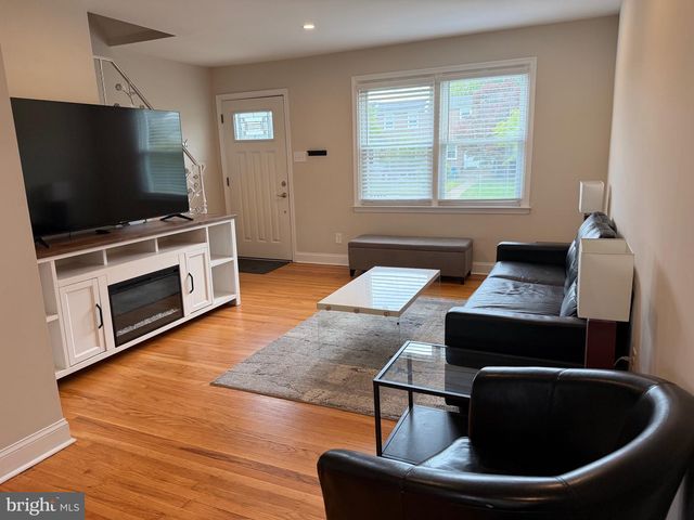 3427 VALLEY GREEN DR, Drexel Hill, PA 19026
