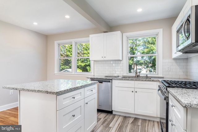 3427 VALLEY GREEN DR, Drexel Hill, PA 19026