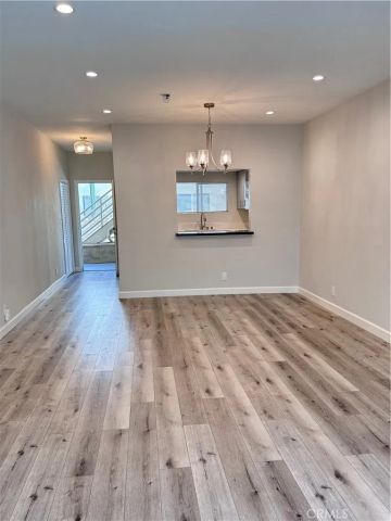 2905 Montrose Ave 313, Glendale, CA 91214