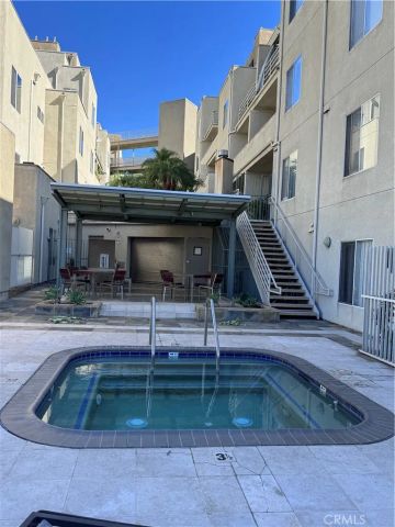 2905 Montrose Ave 313, Glendale, CA 91214