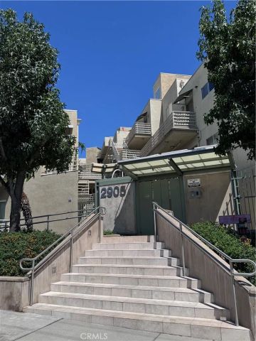 2905 Montrose Ave 313, Glendale, CA 91214