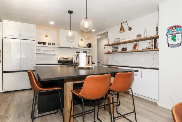 606 N Country Club Terrace, Mustang, OK 73064