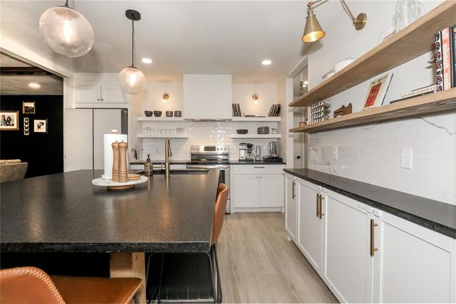 606 N Country Club Terrace, Mustang, OK 73064