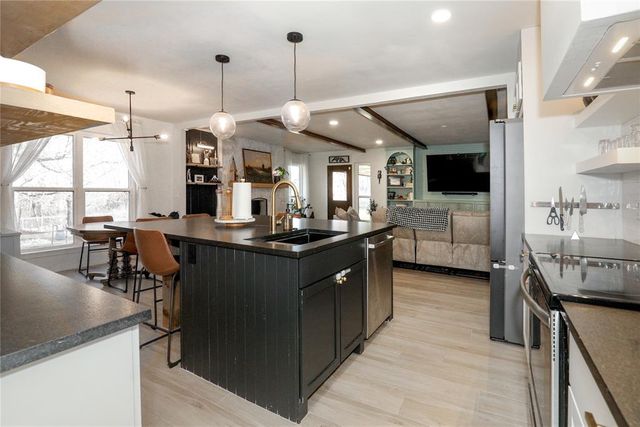 606 N Country Club Terrace, Mustang, OK 73064