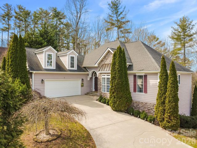 5 Timber Moss Drive 8 & 9, Asheville, NC 28804