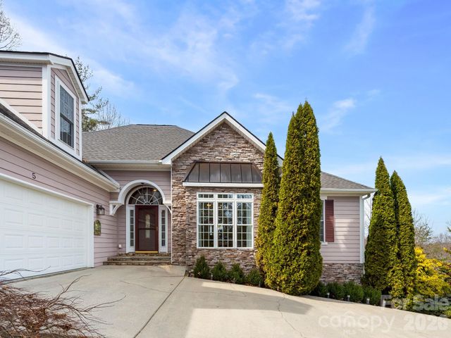 5 Timber Moss Drive 8 & 9, Asheville, NC 28804