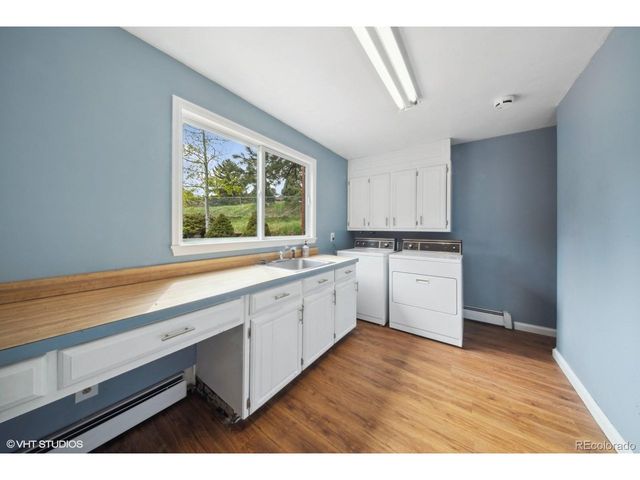 22081 Paradise Cir, Golden, CO 80401