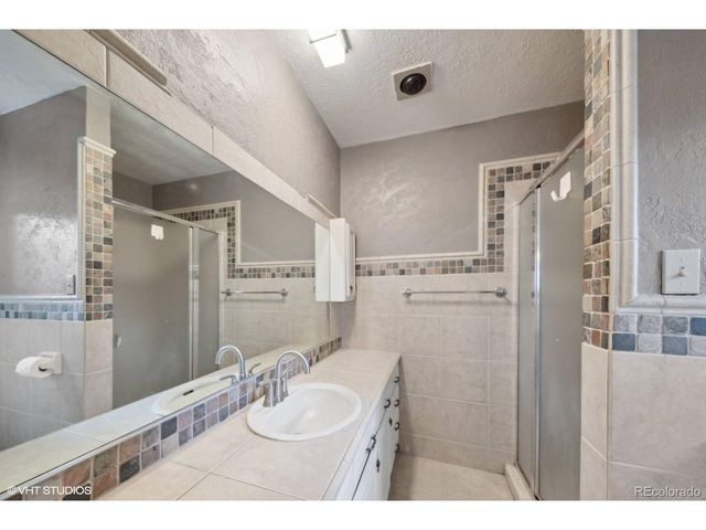 22081 Paradise Cir, Golden, CO 80401