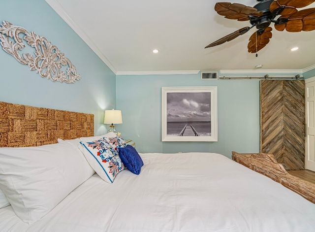 133 E Park Shores Circle 7E, Vero Beach, FL 32963