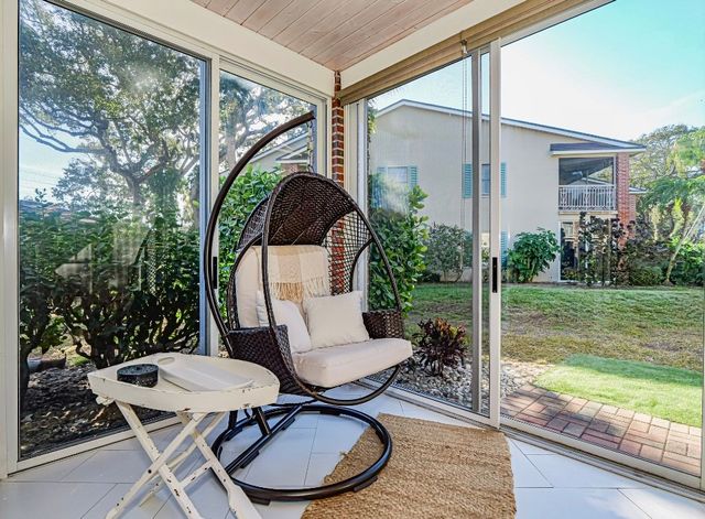 133 E Park Shores Circle 7E, Vero Beach, FL 32963