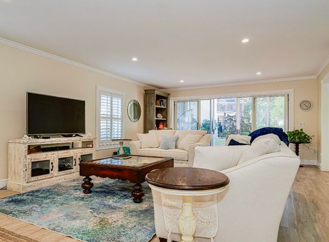 133 E Park Shores Circle 7E, Vero Beach, FL 32963