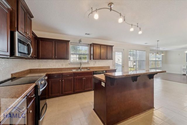 302 Largo Court, Hinesville, GA 31313